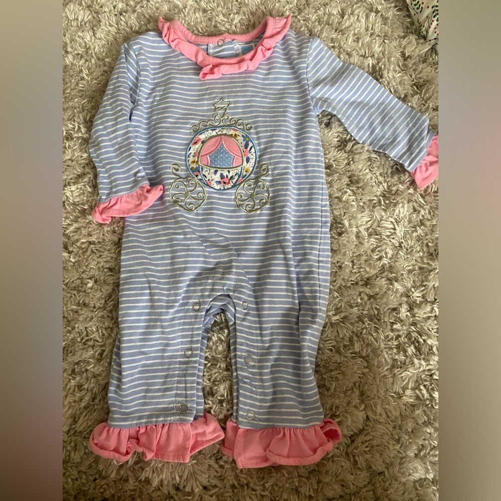 EUC 3m Trotter St Kids Princess Carriage Ruffle Outfit